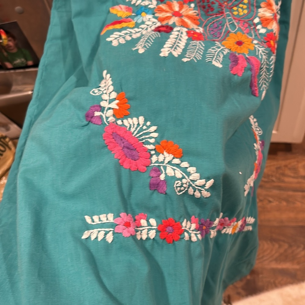Homemade embroidered dress - Picture 8 of 16